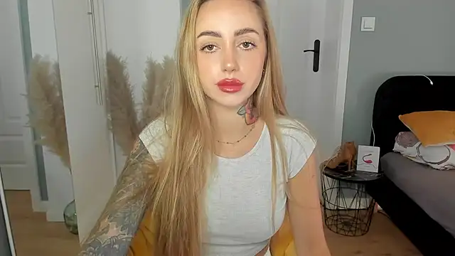 sexyCoralie online show from June 2026 06:40:01 AM