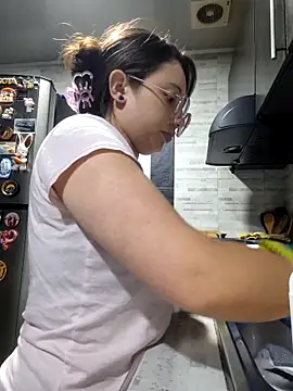 linda-schmidt online show from September 2025 12:23:02 AM