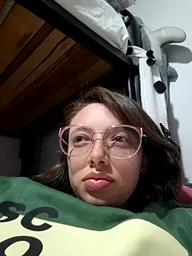 Snapshot of linda-schmidt chatting on March 2026 03:58:02 AM linda-schmidt online show from March 2026 03:58:02 AM