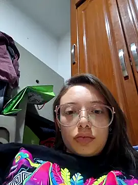 Snapshot of linda-schmidt chatting on March 2026 10:46:01 PM linda-schmidt online show from March 2026 10:46:01 PM