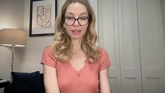 Cutensadistic online show from December 2024 01:54:01 PM
