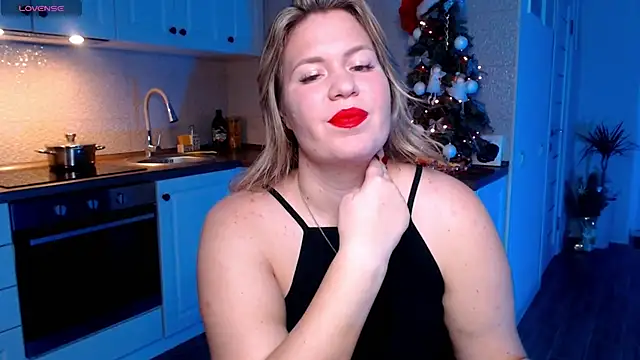 Snapshot of HotTiffani chatting on January 2025 09:36:02 AM HotTiffani online show from January 2025 09:36:02 AM