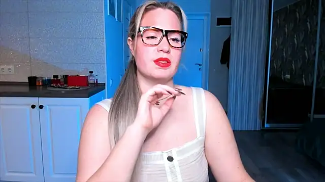 HotTiffani online show from October 2025 08:26:02 AM