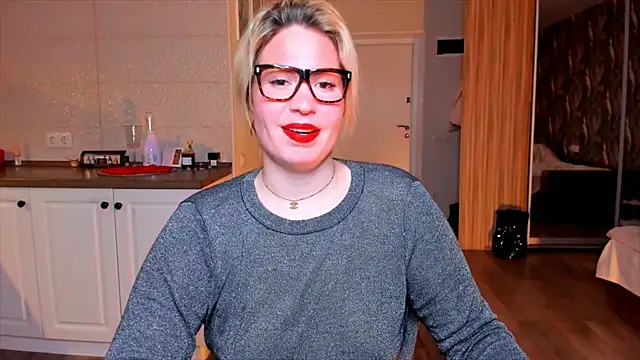 HotTiffani online show from February 2026 02:27:02 AM