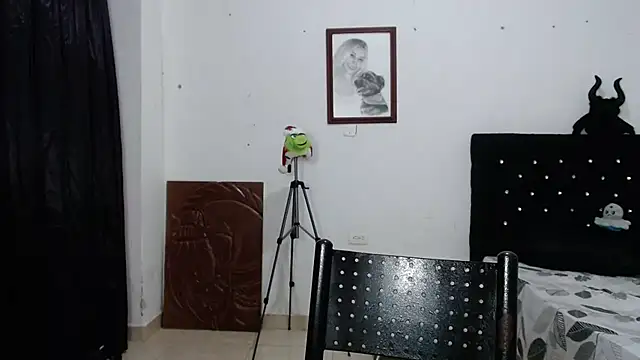 venuz mendoza20 online show from December 2025 12:56:01 PM