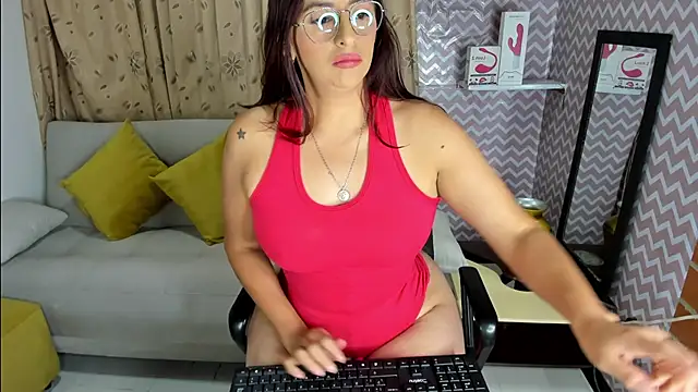 Snapshot of rukminilatin chatting on January 2025 10:32:01 AM rukminilatin online show from January 2025 10:32:01 AM