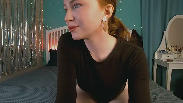 Snapshot of GingerArin chatting on April 2026 11:52:02 AM GingerArin online show from April 2026 11:52:02 AM