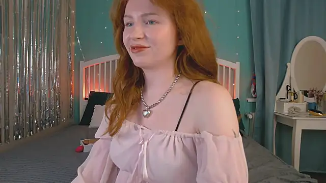 Snapshot of GingerArin chatting on June 2026 12:07:02 PM GingerArin online show from June 2026 12:07:02 PM