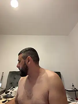 ChiIul11 online show from May 2026 08:47:01 PM