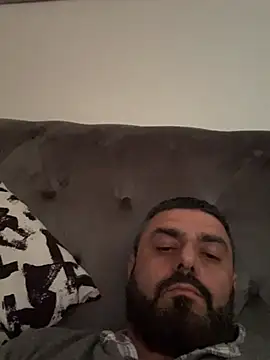 ChiIul11 online show from May 2026 03:06:02 PM