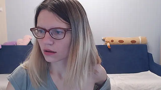 night is dark online show from November 2025 02:41:01 PM