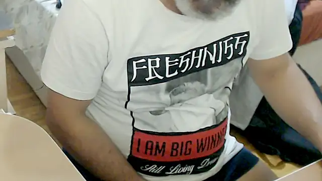 Snapshot of LiONTURK chatting on October 2025 03:46:02 PM LiONTURK online show from October 2025 03:46:02 PM