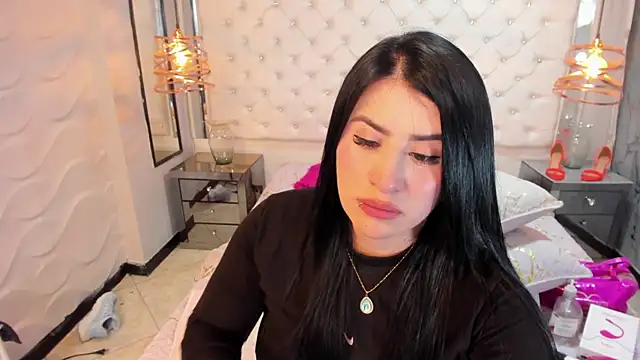 Snapshot of Nara_belen chatting on March 2025 09:36:02 AM Nara belen online show from March 2025 09:36:02 AM