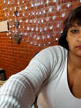 Snapshot of Lilybanx chatting on March 2025 06:45:01 PM Lilybanx online show from March 2025 06:45:01 PM