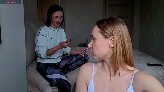 Snapshot of sweeetgirls2021 chatting on April 2026 02:55:01 AM sweeetgirls2021 online show from April 2026 02:55:01 AM