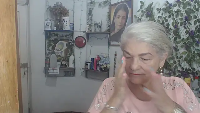 FunnyGrandma online show from May 2026 01:57:02 AM