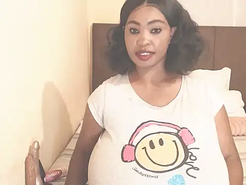 Snapshot of MissTits chatting on January 2026 06:11:01 PM MissTits online show from January 2026 06:11:01 PM