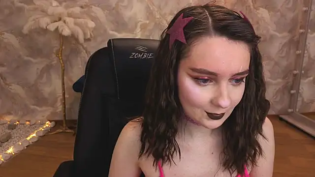 Snapshot of CloudGrace chatting on October 2025 03:14:02 AM CloudGrace online show from October 2025 03:14:02 AM