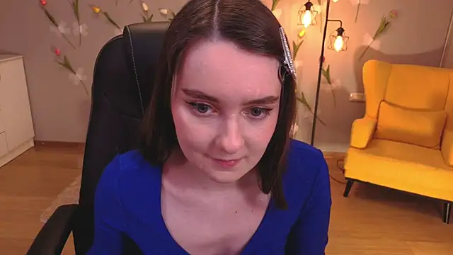 Snapshot of CloudGrace chatting on March 2026 03:21:01 AM CloudGrace online show from March 2026 03:21:01 AM