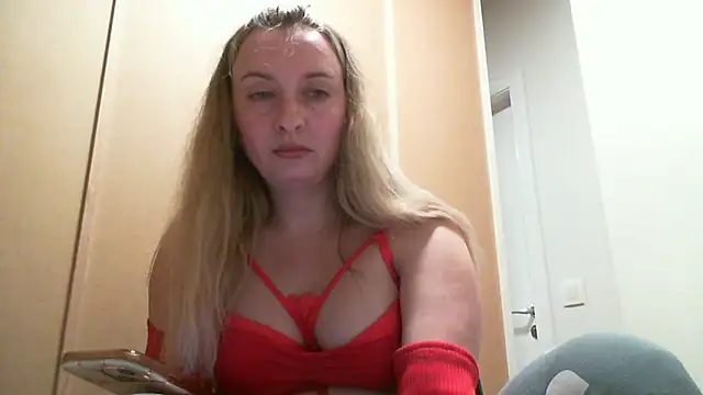 SusanCurt online show from November 2025 05:04:02 PM