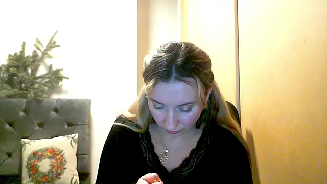 SusanCurt online show from January 2026 08:18:02 PM