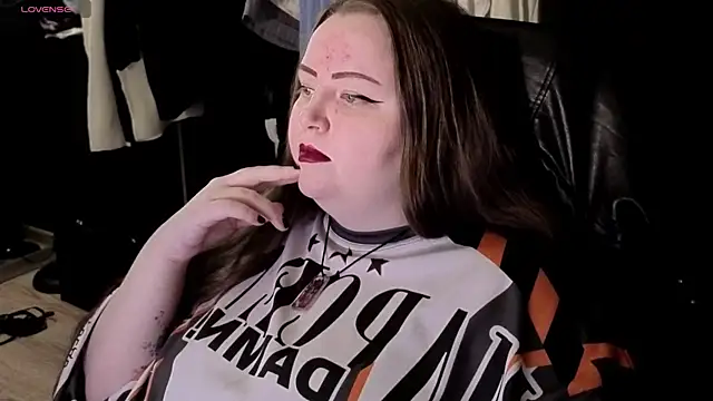 EMMA  CONNOR online show from November 2025 08:40:01 PM