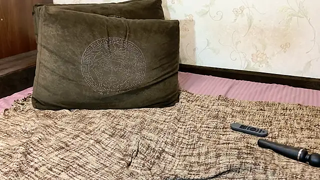 Snapshot of MARMELADINKA- chatting on February 2026 10:39:02 PM MARMELADINKA- online show from February 2026 10:39:02 PM