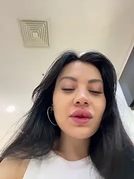 Wet  Bunny online show from June 2026 06:15:02 AM
