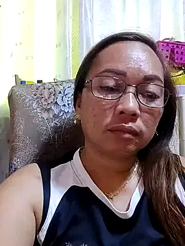 Snapshot of asianwet4u chatting on October 2025 01:28:01 AM asianwet4u online show from October 2025 01:28:01 AM