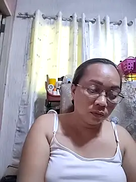 Snapshot of asianwet4u chatting on October 2025 12:08:02 AM asianwet4u online show from October 2025 12:08:02 AM