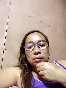 Snapshot of asianwet4u chatting on October 2025 04:13:02 PM asianwet4u online show from October 2025 04:13:02 PM