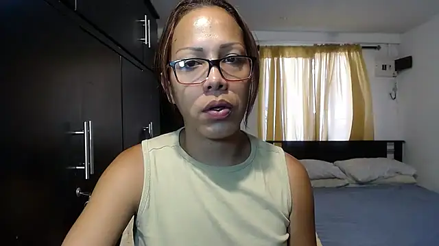 Snapshot of sensual_nataliee chatting on March 2025 06:01:02 PM sensual nataliee online show from March 2025 06:01:02 PM