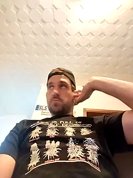 Codymc89 online show from September 2025 06:56:02 PM