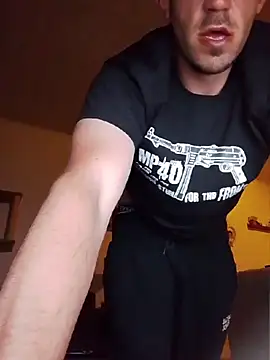 Codymc89 online show from May 2026 09:42:01 PM