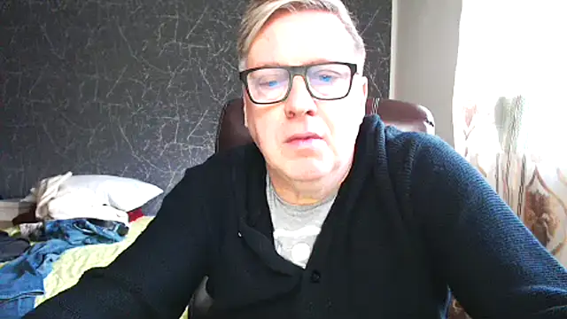 Snapshot of RobertStripX chatting on February 2025 02:47:02 PM RobertStripX online show from February 2025 02:47:02 PM