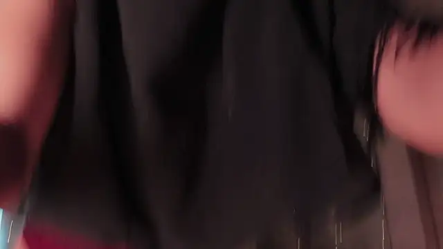 Snapshot of sweet_diazzz chatting on October 2025 05:25:02 PM sweet diazzz online show from October 2025 05:25:02 PM