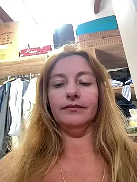 Snapshot of moniquerainx chatting on June 2026 03:28:02 PM moniquerainx online show from June 2026 03:28:02 PM