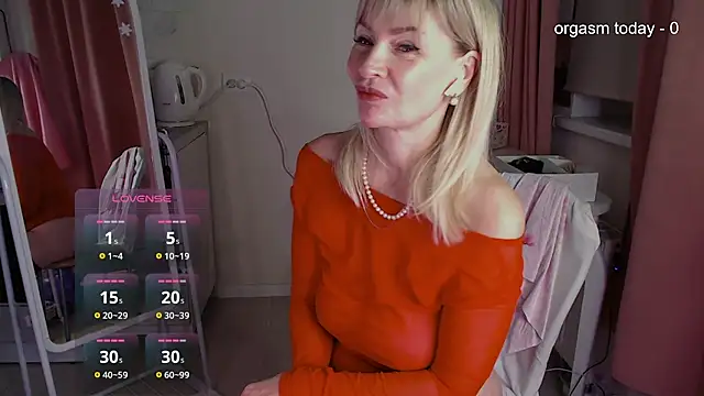 Snapshot of JuliaVilnet chatting on January 2025 05:16:01 AM JuliaVilnet online show from January 2025 05:16:01 AM