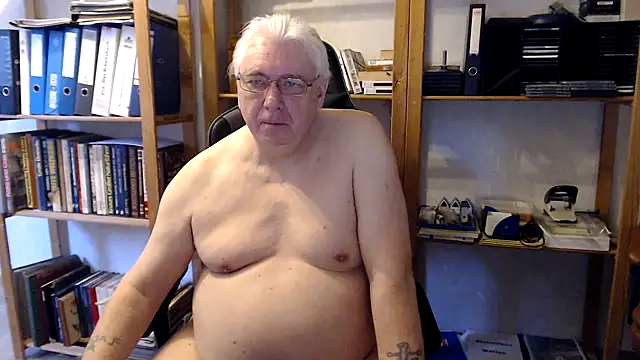 Snapshot of SchwanzhureXXL chatting on February 2026 07:46:01 AM SchwanzhureXXL online show from February 2026 07:46:01 AM