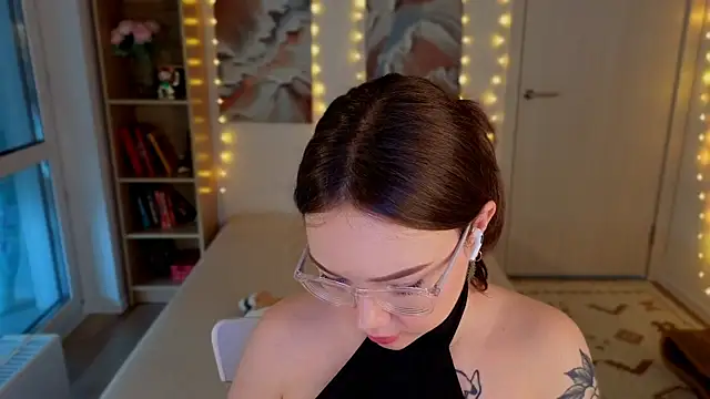 MilenaSaint online show from June 2026 03:19:02 AM