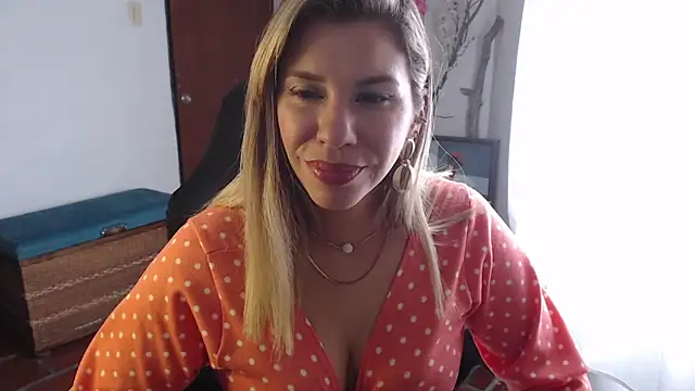 Snapshot of ms_sofia_x chatting on March 2025 08:08:02 PM ms sofia x online show from March 2025 08:08:02 PM