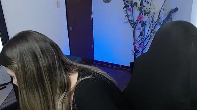 ms sofia x online show from September 2025 03:59:02 PM