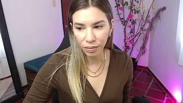 ms sofia x online show from September 2025 03:38:01 PM