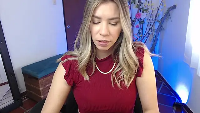 ms sofia x online show from October 2025 03:47:02 PM