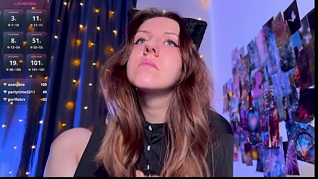 Snapshot of HotaruTomo chatting on March 2026 08:19:01 AM HotaruTomo online show from March 2026 08:19:01 AM