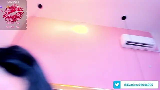 Snapshot of Eva_Grace_ chatting on February 2026 02:07:02 AM Eva Grace online show from February 2026 02:07:02 AM