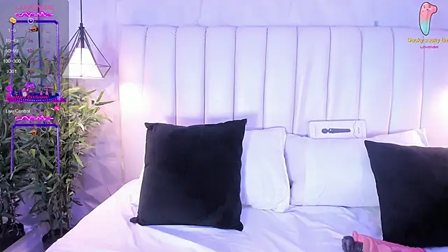naughty flower18 online show from December 2024 11:02:02 PM