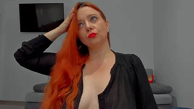 Snapshot of emilianna666 chatting on March 2026 01:07:02 PM emilianna666 online show from March 2026 01:07:02 PM