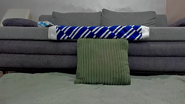 Snapshot of emilianna666 chatting on April 2026 11:32:01 AM emilianna666 online show from April 2026 11:32:01 AM