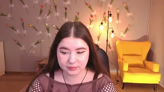 NicoleFoxery online show from April 2026 06:17:02 PM